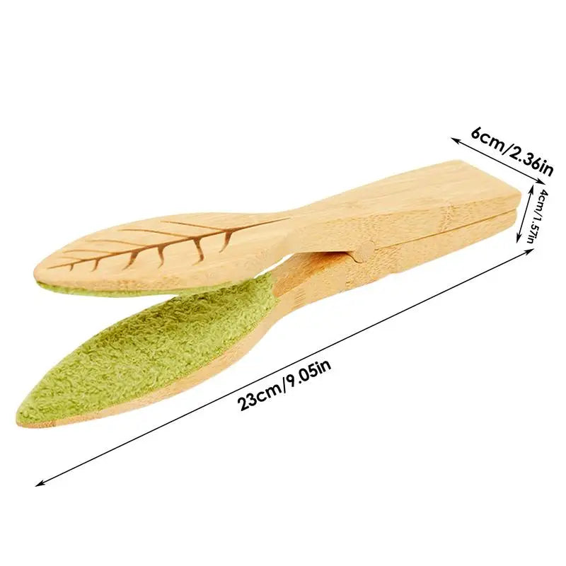 Portable Wooden Leaf Cleaning Tongs - Essential Garden Tool for Easy Plant Care